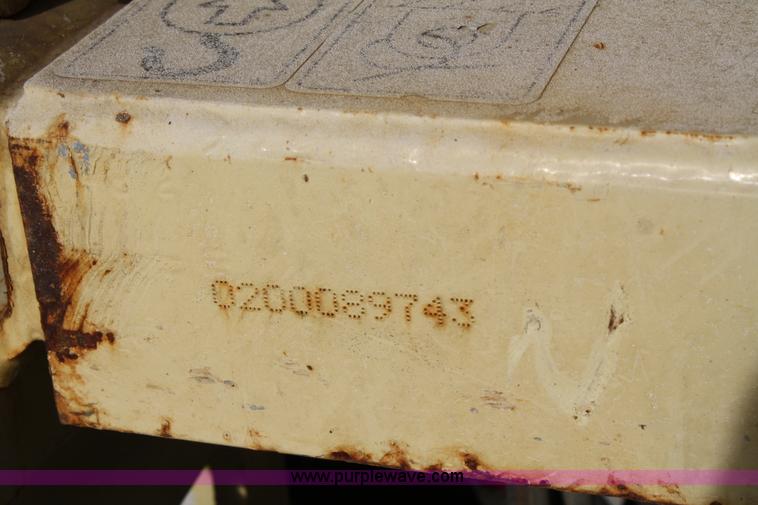 image for item 4923 2001 JLG 1932E2 scissor lift