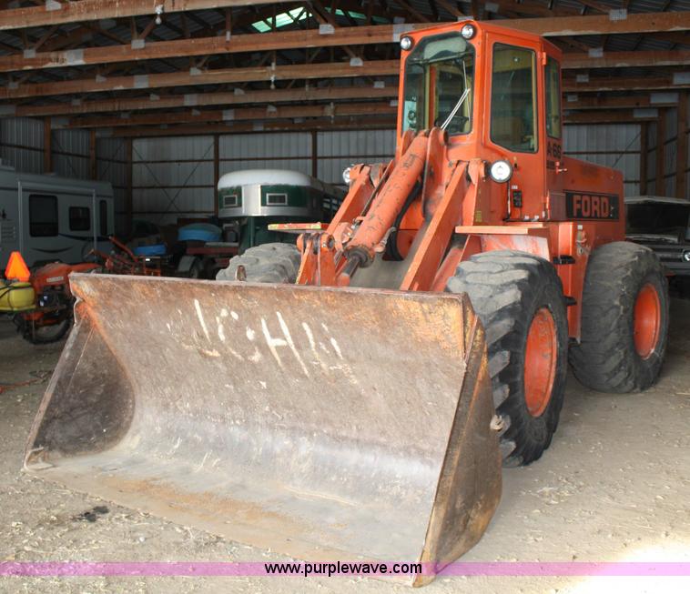 image for item 5022 1982 Ford A-66 wheel loader