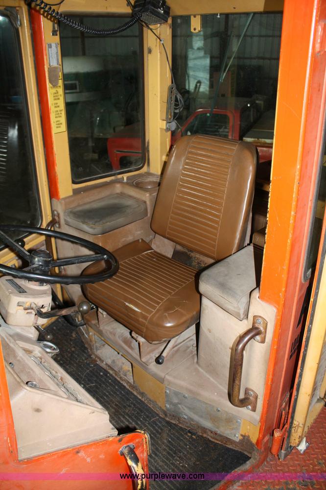 image for item 5022 1982 Ford A-66 wheel loader