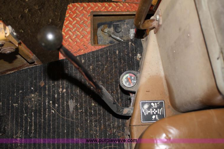 image for item 5022 1982 Ford A-66 wheel loader