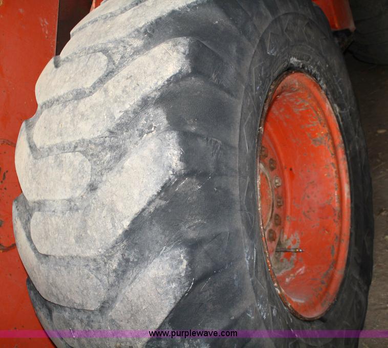 image for item 5022 1982 Ford A-66 wheel loader