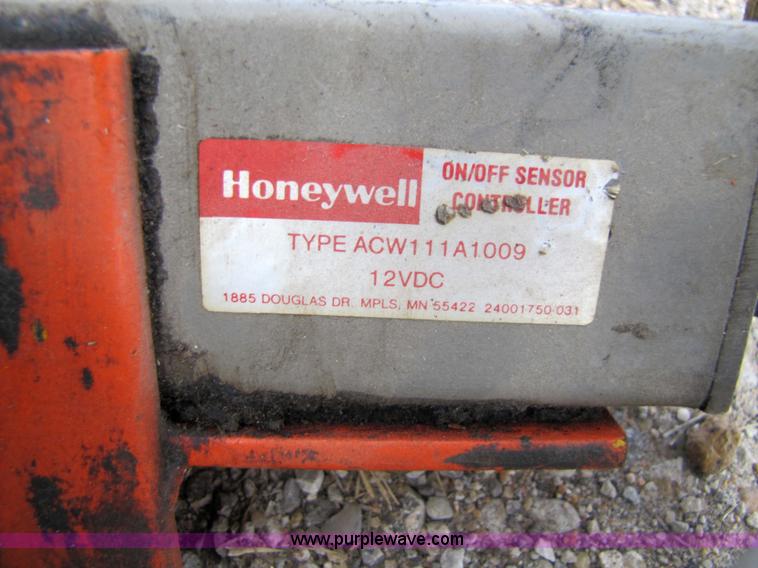 image for item 5218 Layton D-550