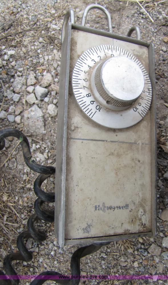 image for item 5218 Layton D-550