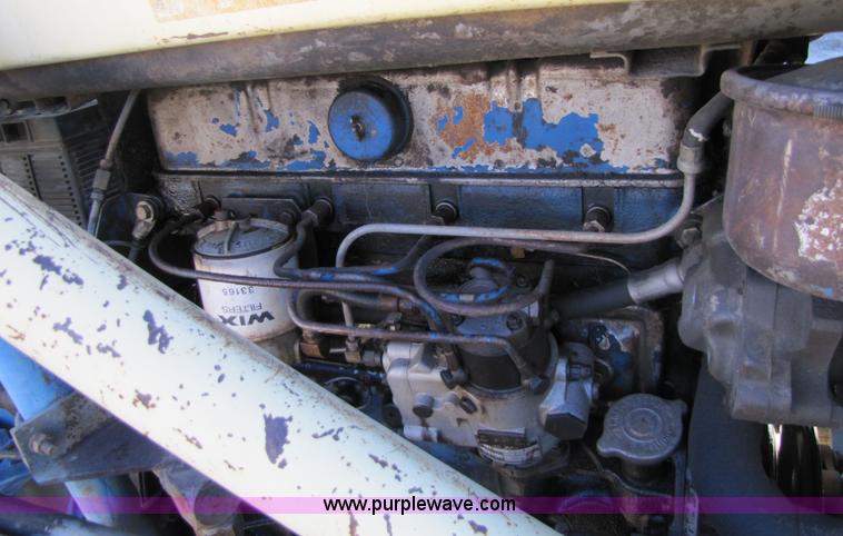 image for item 5232 Ford 4000HD industrial tractor with loader