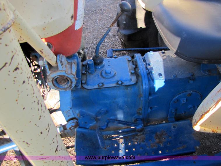 image for item 5232 Ford 4000HD industrial tractor with loader