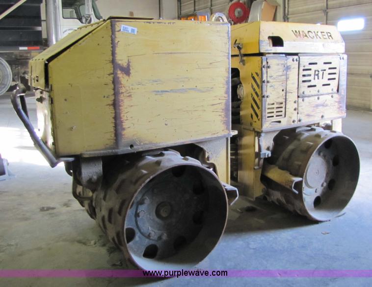 image for item 5301 Wacker RT820 vibratory walk behind packer