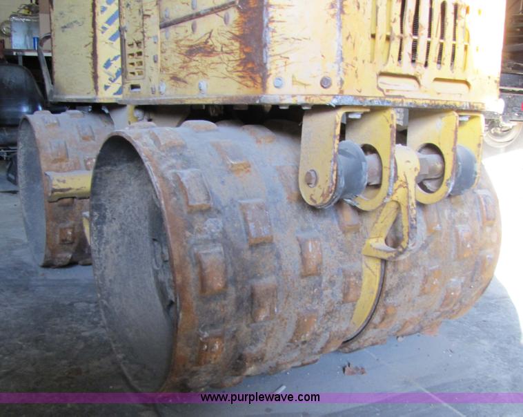 image for item 5301 Wacker RT820 vibratory walk behind packer