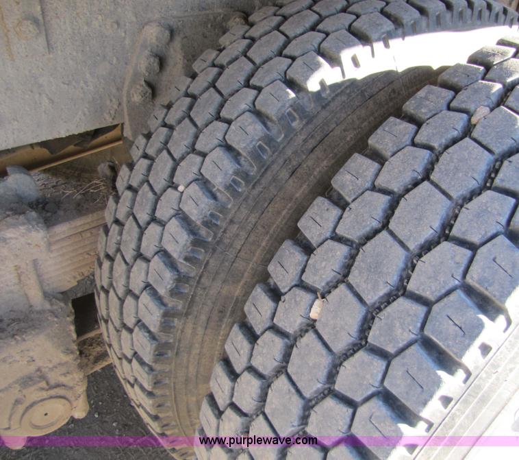 image for item 5344 1988 Ford LNT8000 dump truck