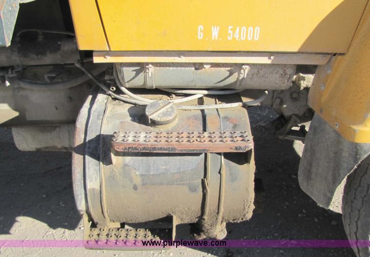 image for item 5344 1988 Ford LNT8000 dump truck