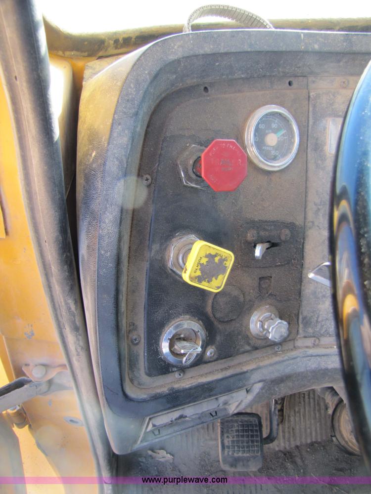 image for item 5344 1988 Ford LNT8000 dump truck