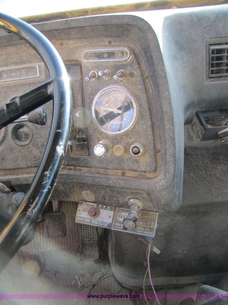 image for item 5344 1988 Ford LNT8000 dump truck