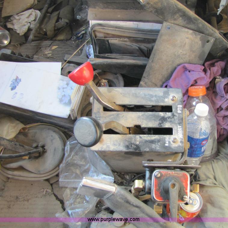 image for item 5344 1988 Ford LNT8000 dump truck