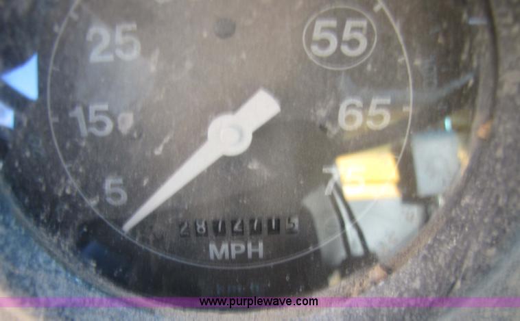 image for item 5344 1988 Ford LNT8000 dump truck