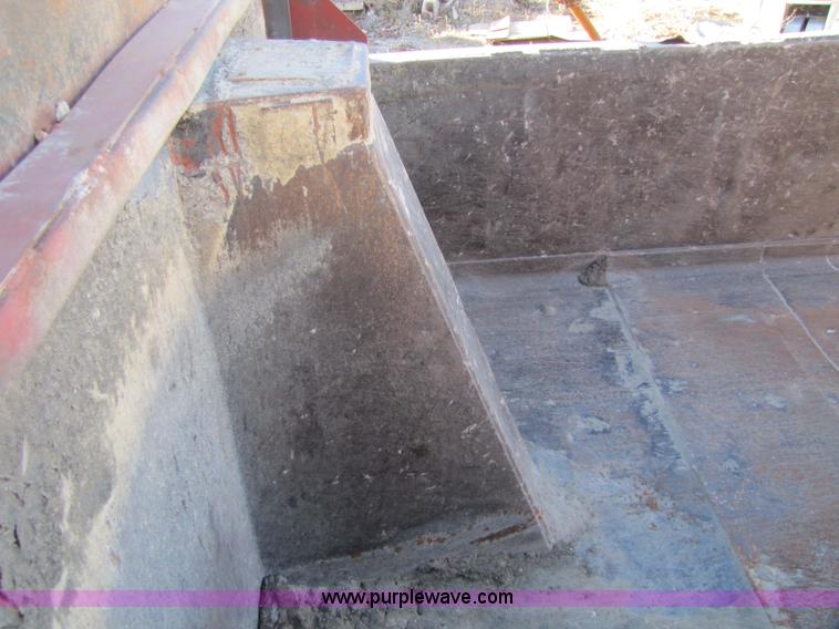 image for item 5344 1988 Ford LNT8000 dump truck