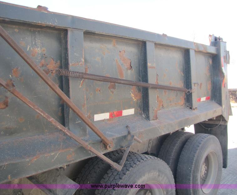image for item 5344 1988 Ford LNT8000 dump truck
