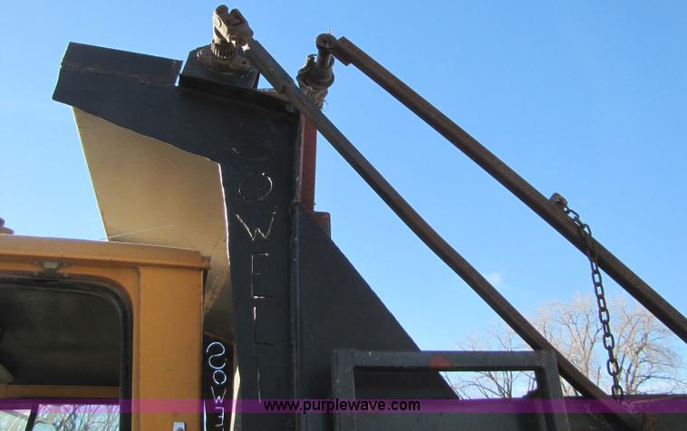 image for item 5344 1988 Ford LNT8000 dump truck