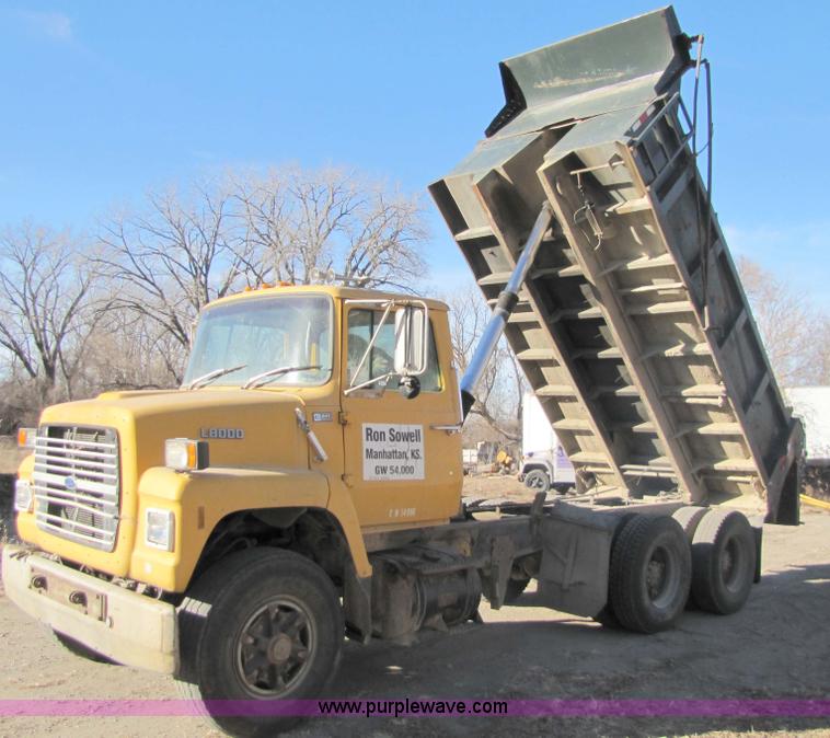 image for item 5344 1988 Ford LNT8000 dump truck