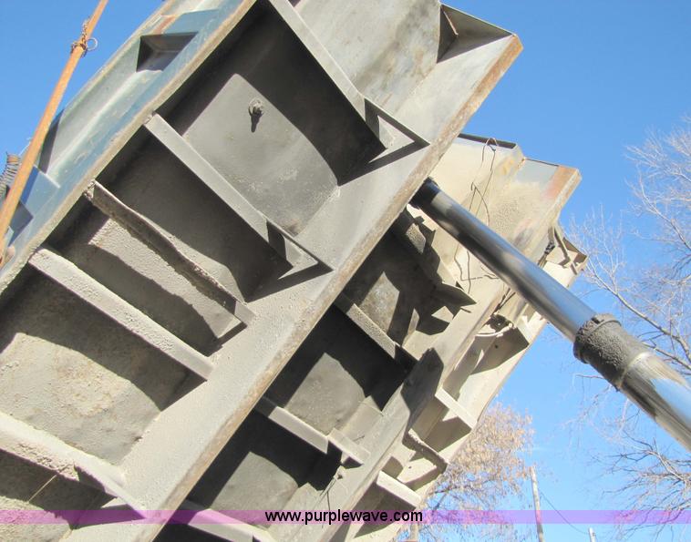 image for item 5344 1988 Ford LNT8000 dump truck