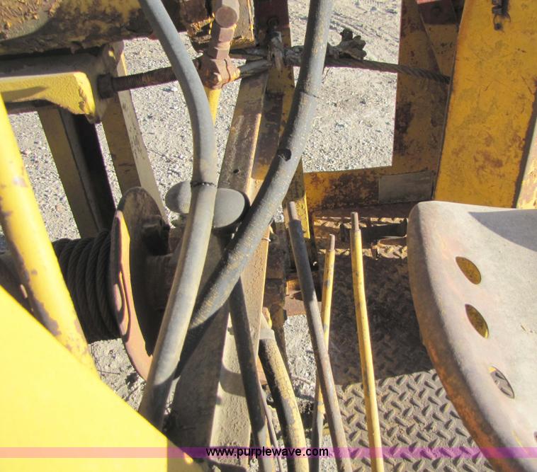 image for item 5345 Boom winch lift