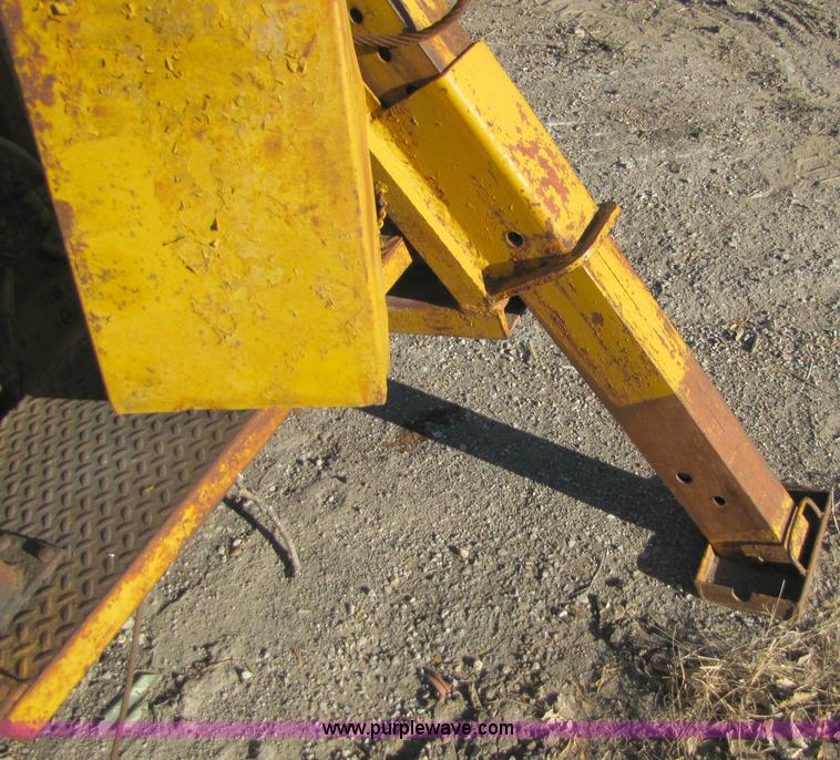 image for item 5345 Boom winch lift