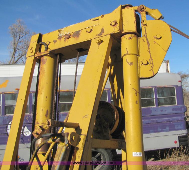 image for item 5345 Boom winch lift