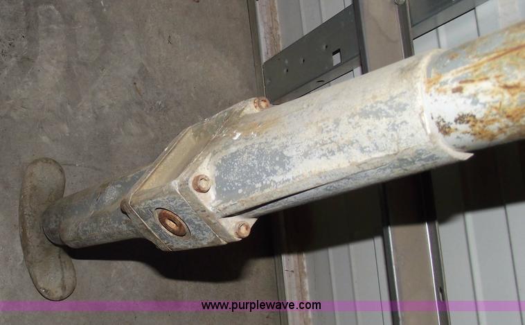 image for item 5449 Fairmont H4802 hydraulic tamper