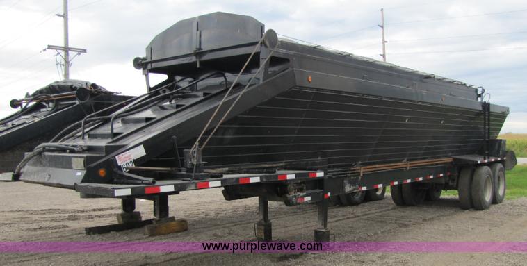 image for item 5814 1996 Flowboy 42' belt trailer