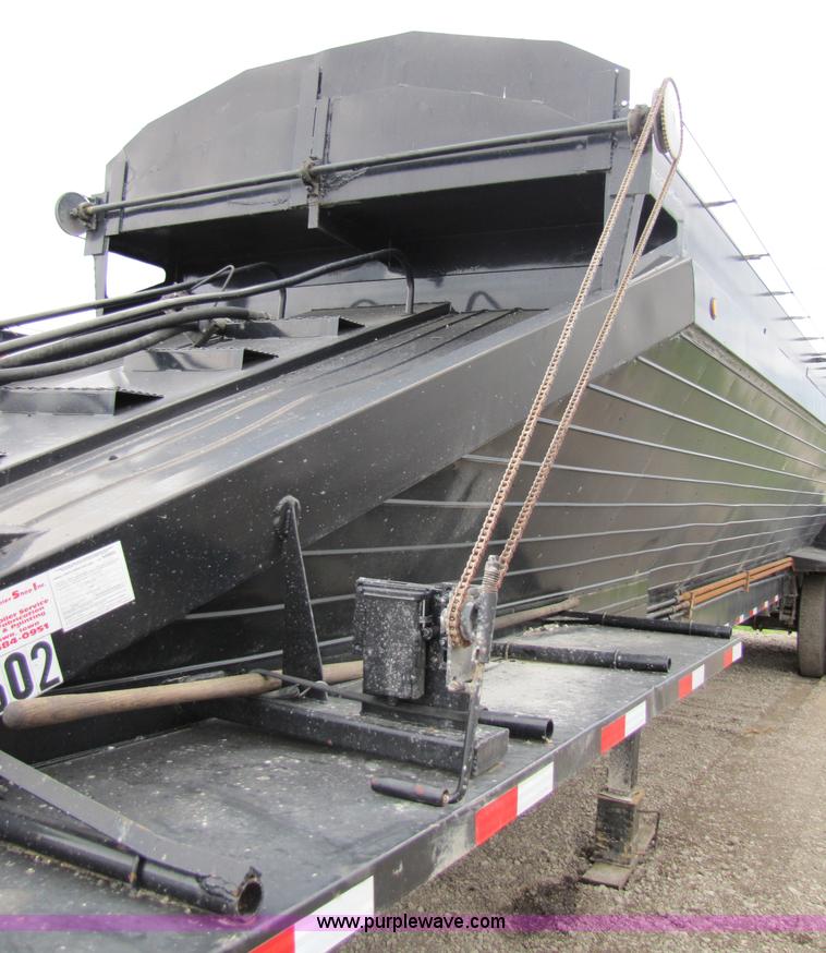 image for item 5814 1996 Flowboy 42' belt trailer