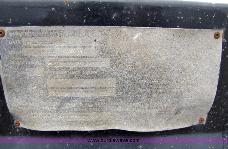 image for item 5814 1996 Flowboy 42' belt trailer