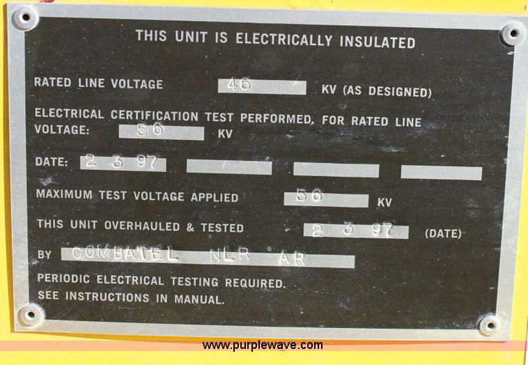 image for item 6127 2000 GMC C7500 bucket truck