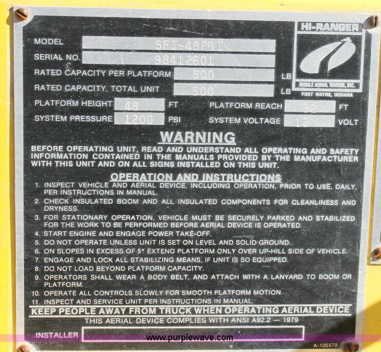 image for item 6127 2000 GMC C7500 bucket truck