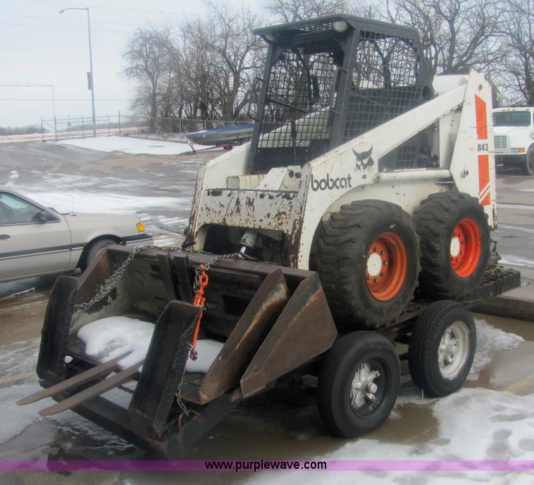 image for item 6214 1984 Bobcat 843 skid steer