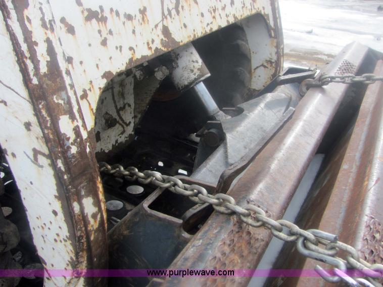 image for item 6214 1984 Bobcat 843 skid steer