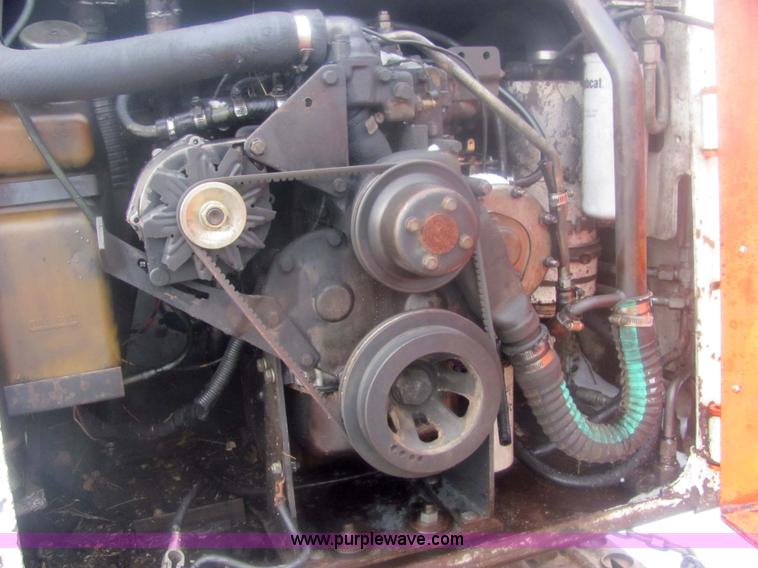 image for item 6214 1984 Bobcat 843 skid steer