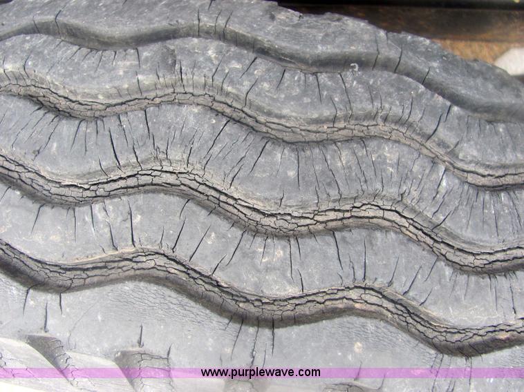 image for item 6214 1984 Bobcat 843 skid steer