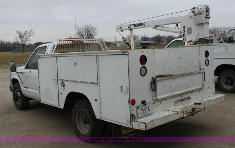 image for item 6548 1995 Chevrolet Cheyenne 3500 crane truck