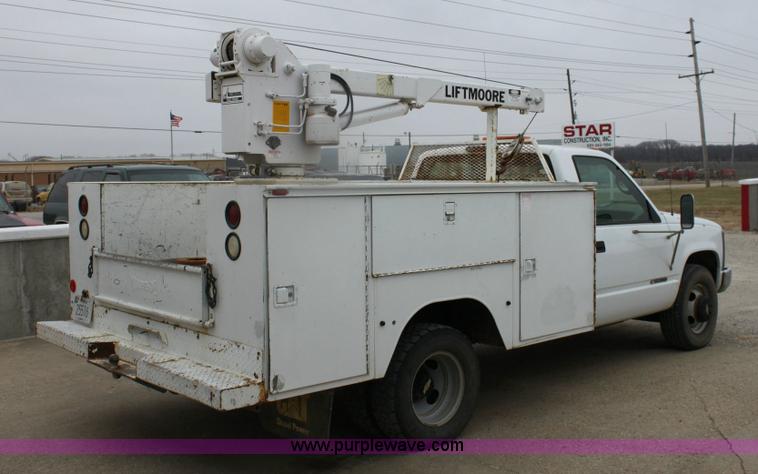 image for item 6548 1995 Chevrolet Cheyenne 3500 crane truck