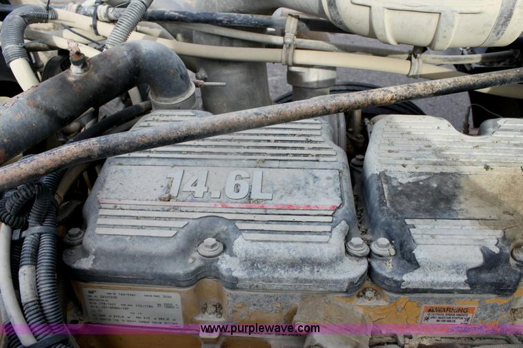 image for item 6550 1999 Freightliner FLD120SD semi truck