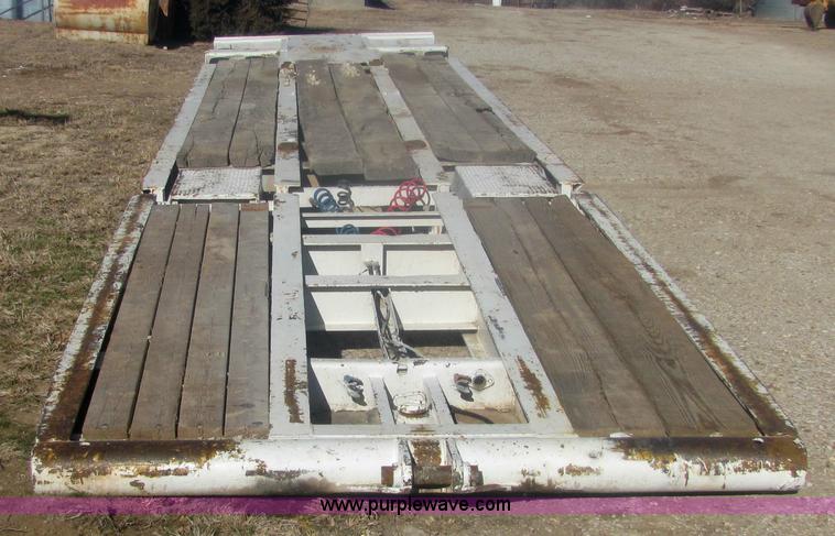 image for item 6816 1962 Hyster 40 ton equipment trailer