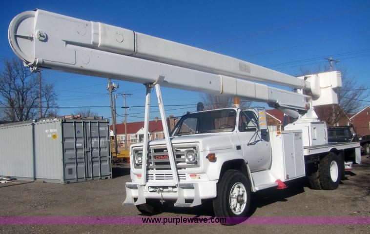 image for item 6823 1988 GMC Sierra C70 boom bucket truck
