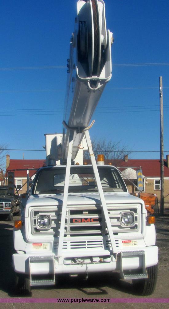 image for item 6823 1988 GMC Sierra C70 boom bucket truck