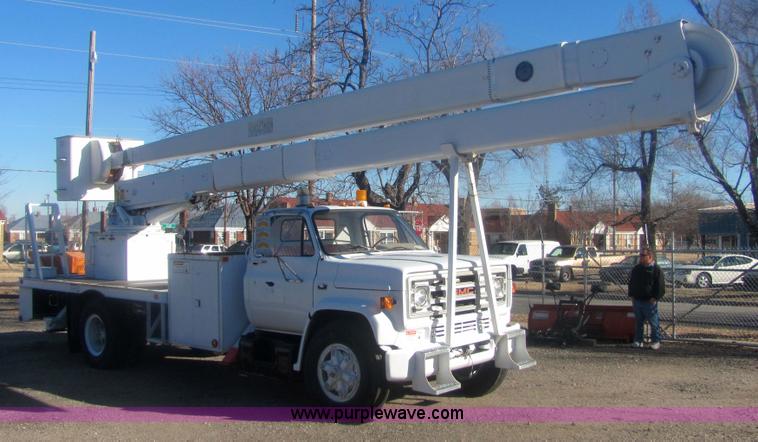 image for item 6823 1988 GMC Sierra C70 boom bucket truck
