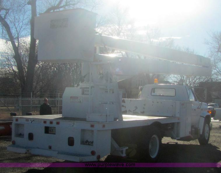 image for item 6823 1988 GMC Sierra C70 boom bucket truck