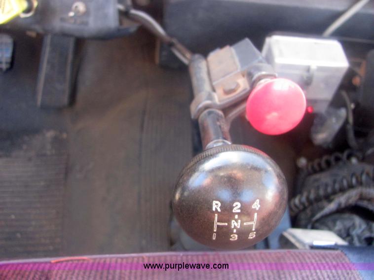 image for item 6823 1988 GMC Sierra C70 boom bucket truck