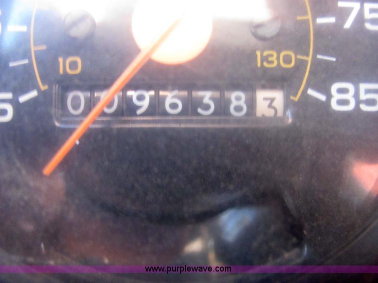 image for item 6823 1988 GMC Sierra C70 boom bucket truck