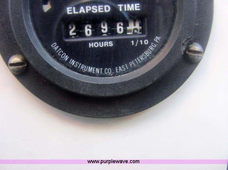 image for item 6823 1988 GMC Sierra C70 boom bucket truck