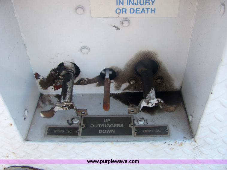 image for item 6823 1988 GMC Sierra C70 boom bucket truck