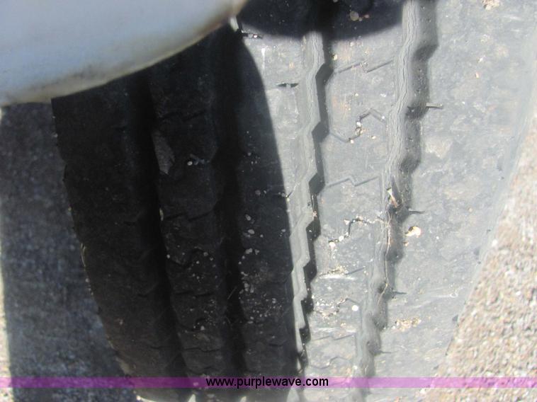 image for item 6823 1988 GMC Sierra C70 boom bucket truck