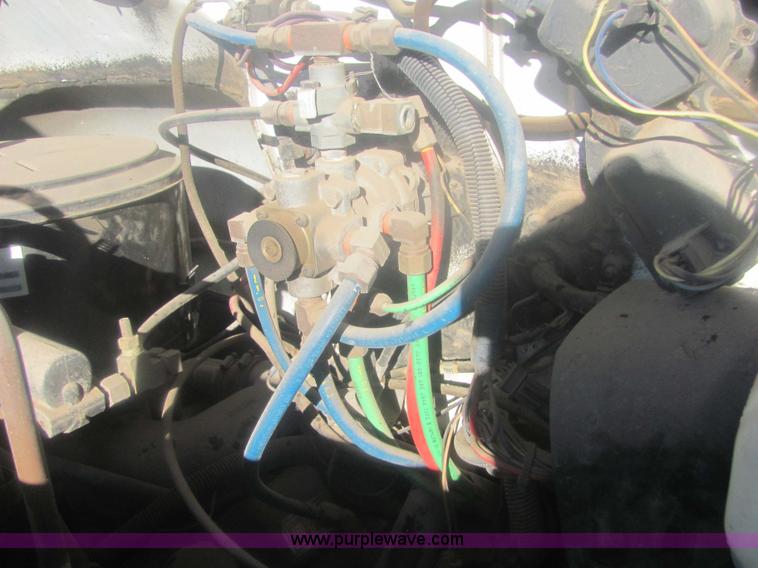 image for item 6823 1988 GMC Sierra C70 boom bucket truck