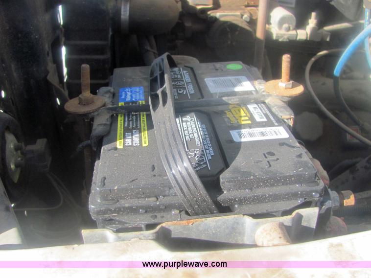 image for item 6823 1988 GMC Sierra C70 boom bucket truck